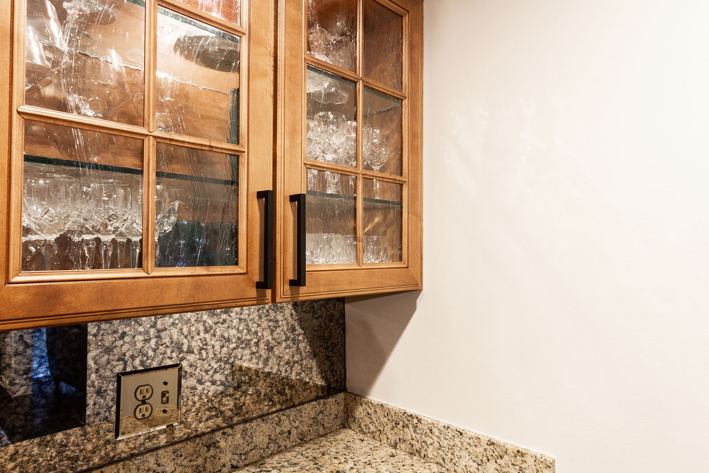 Kitchen cabinet with glass doors
